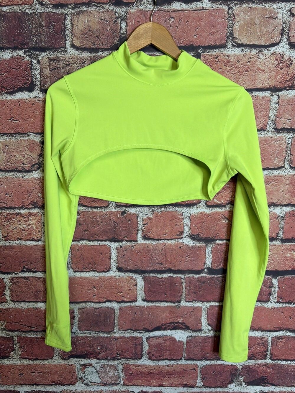 Athleta Eclipse Shrug Long Sleeve Crop Athletic Top Women's XS Neon Green